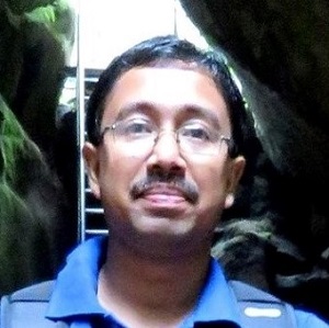Mainak Adak: C0-Founded Criss Cross Language Services. DELE